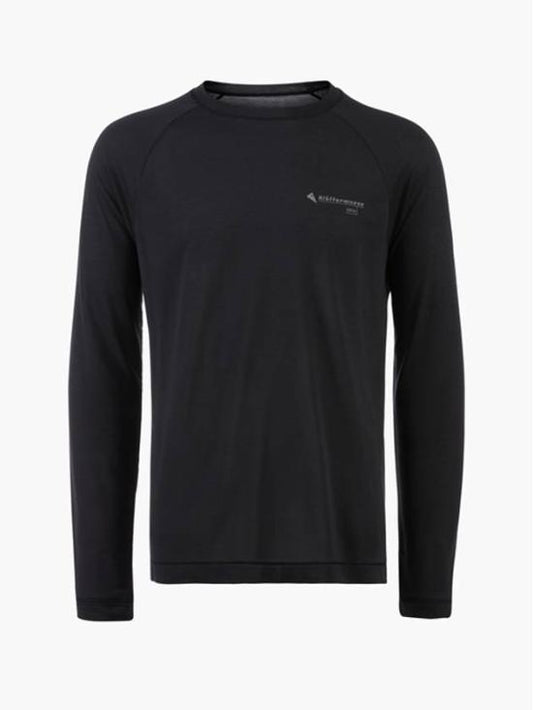 Long -sleeved t -shirt