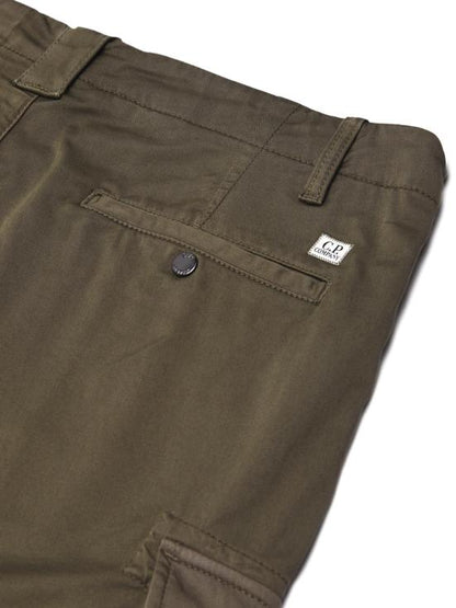Straight pants