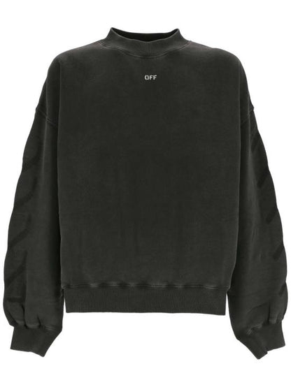 Long -sleeved t -shirt