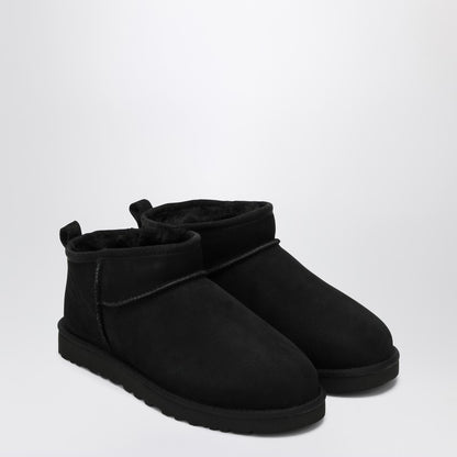 Classic Ultra Mini Black Boot