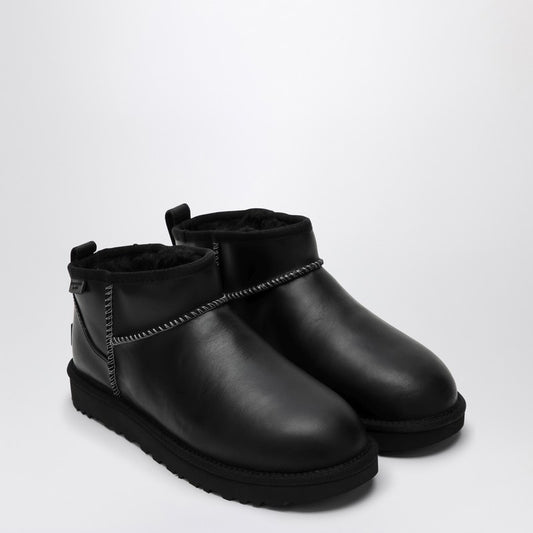 Classic Ultra Mini Black Boot