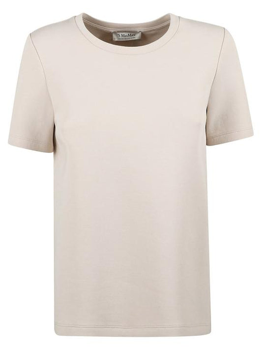 Short -sleeved t -shirt