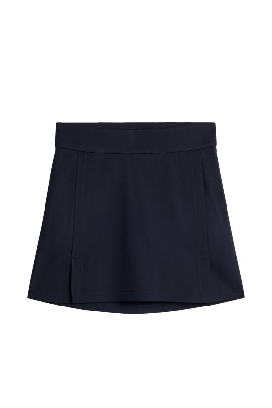 Short skirt