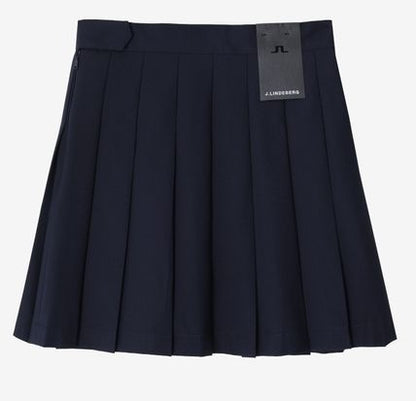 Short skirt