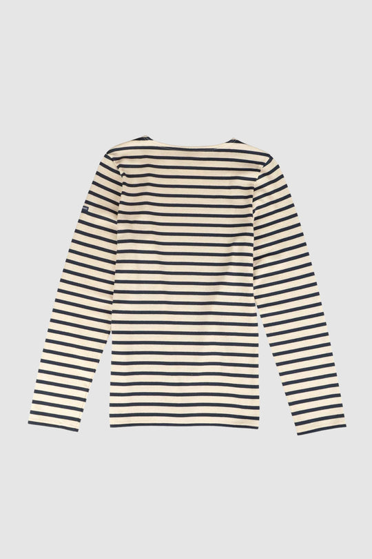Long -sleeved t -shirt