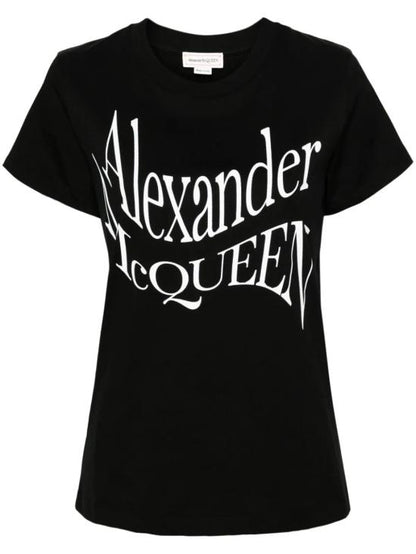 Short -sleeved t -shirt