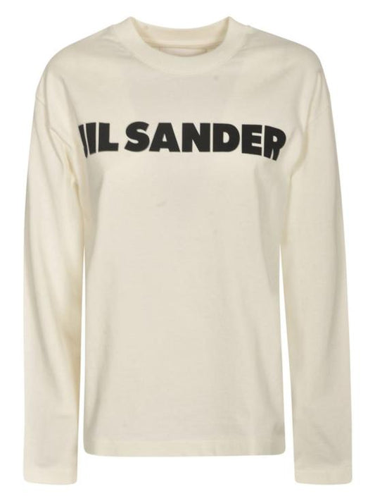 Long -sleeved t -shirt