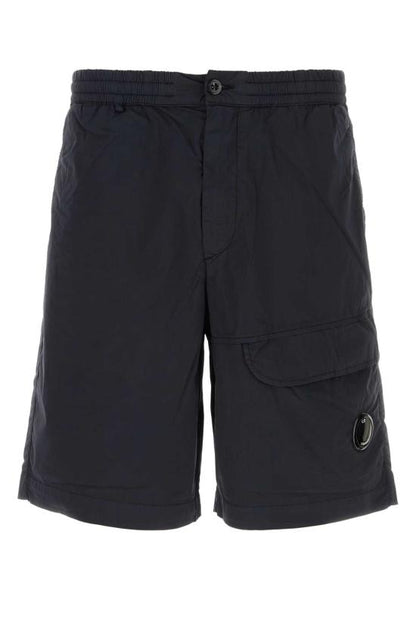 Short pants