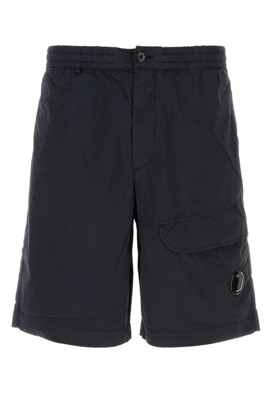 Short pants