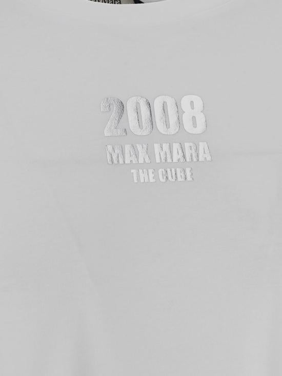 Short -sleeved t -shirt