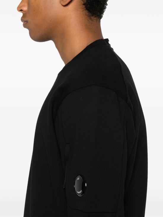 Long -sleeved t -shirt