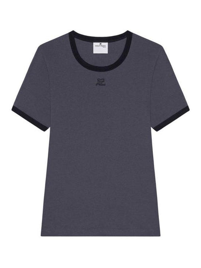 Short -sleeved t -shirt