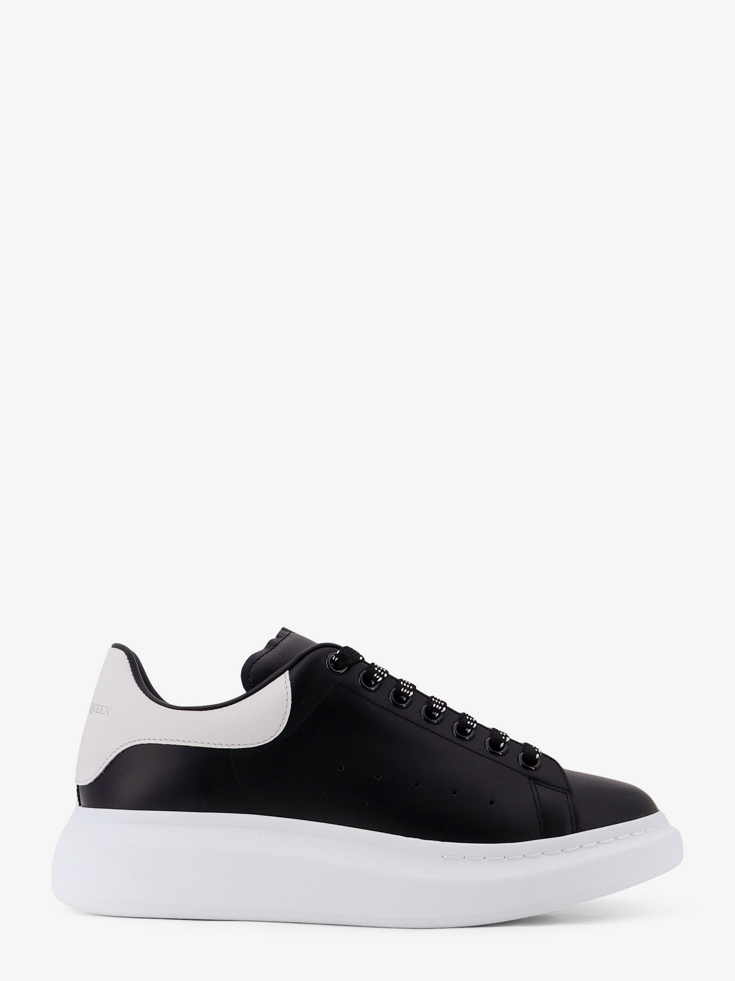 alexander-mcqueen-low-top-leather-sneakers