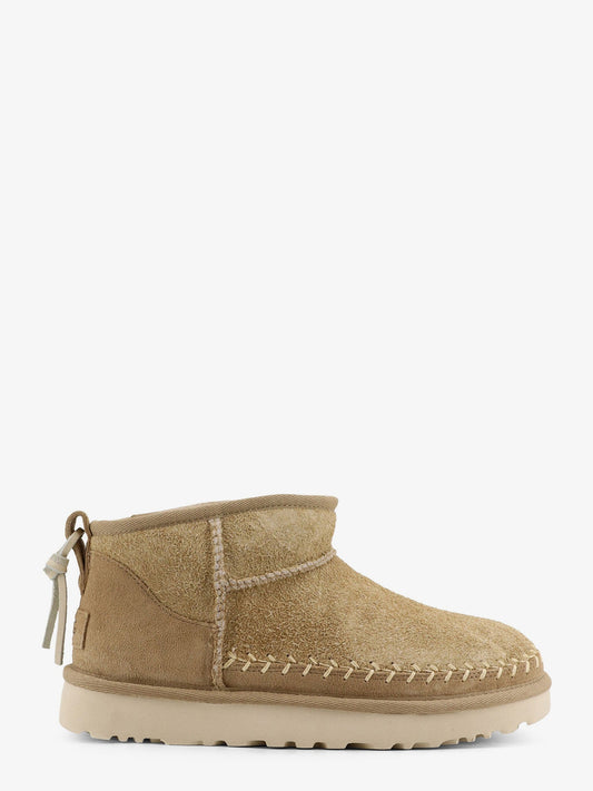 ugg-w-classic-ultra-mini-biarritz-suede-ankle-boots
