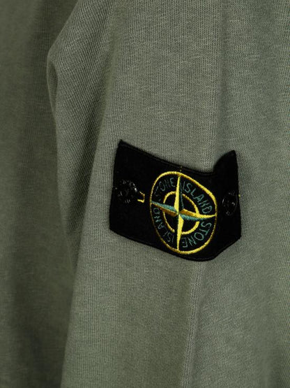 Long -sleeved t -shirt