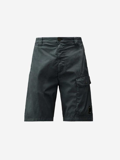 Short pants