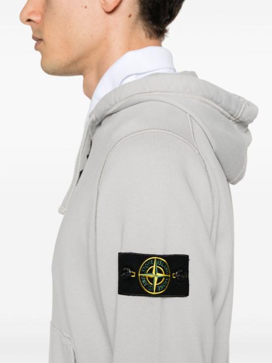 Long -sleeved t -shirt