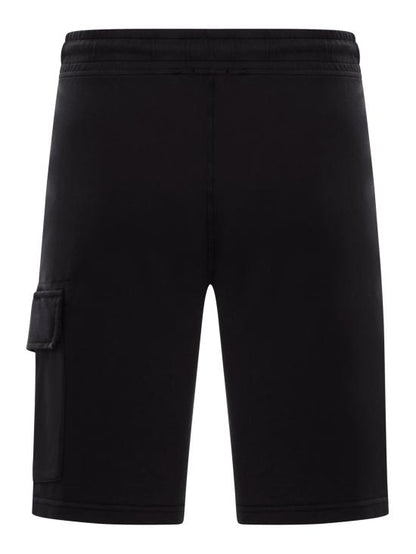 Short pants