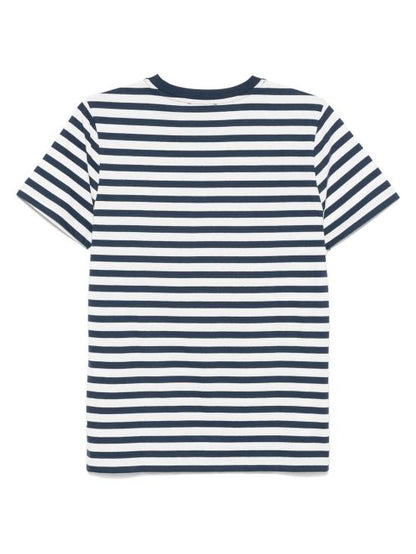 Short -sleeved t -shirt