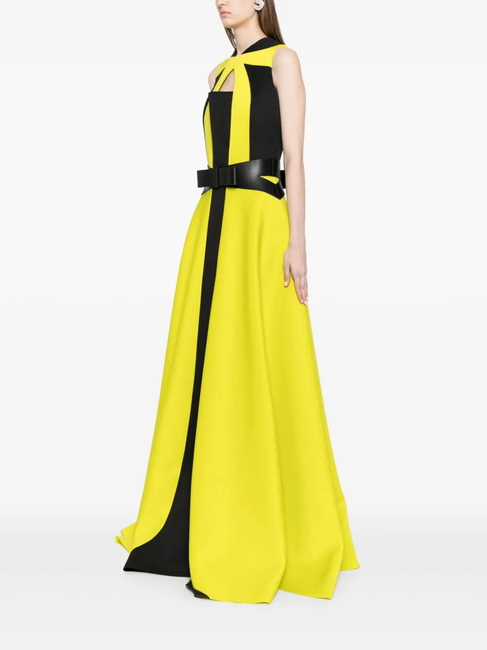 neoprene-dress-with-contrasting-cuts-rtwss24-13
