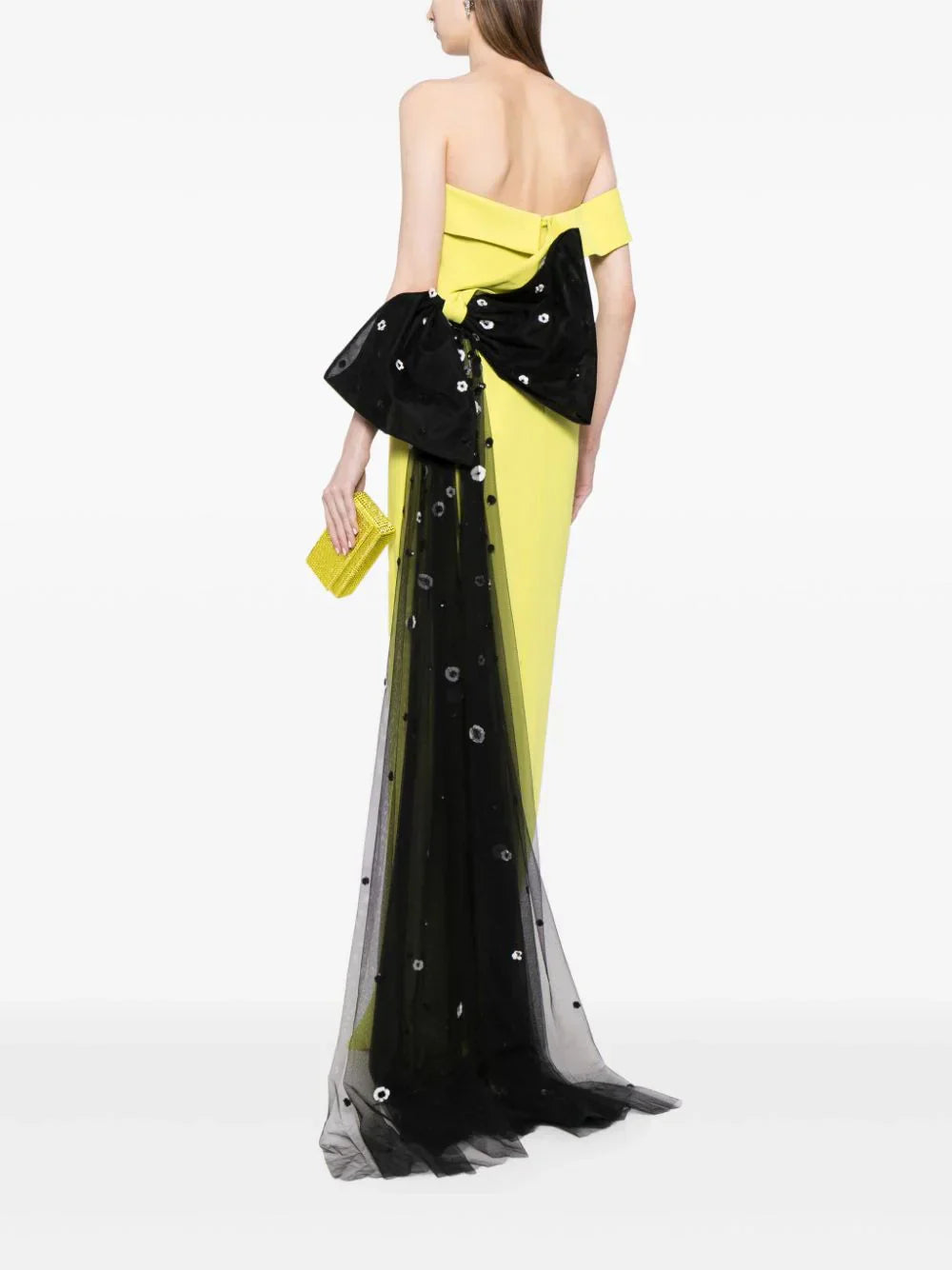 crepe-off-shoulder-dress-with-a-tulle-bow-and-tail-on-the-back-rtwss24-10