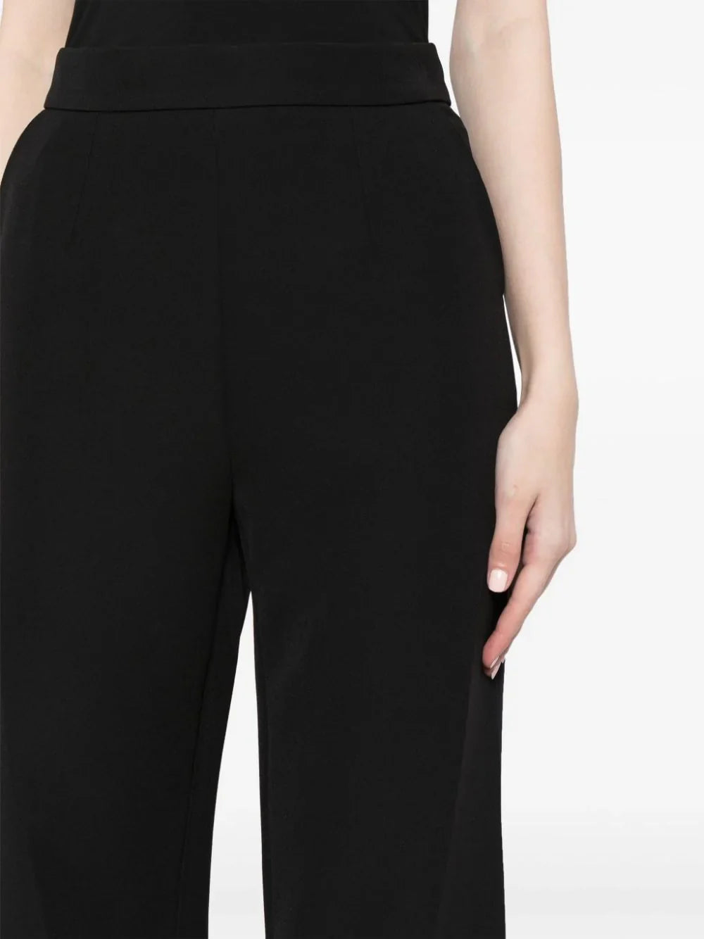 crepe-straight-fit,-classic-pants-rtwss24-16