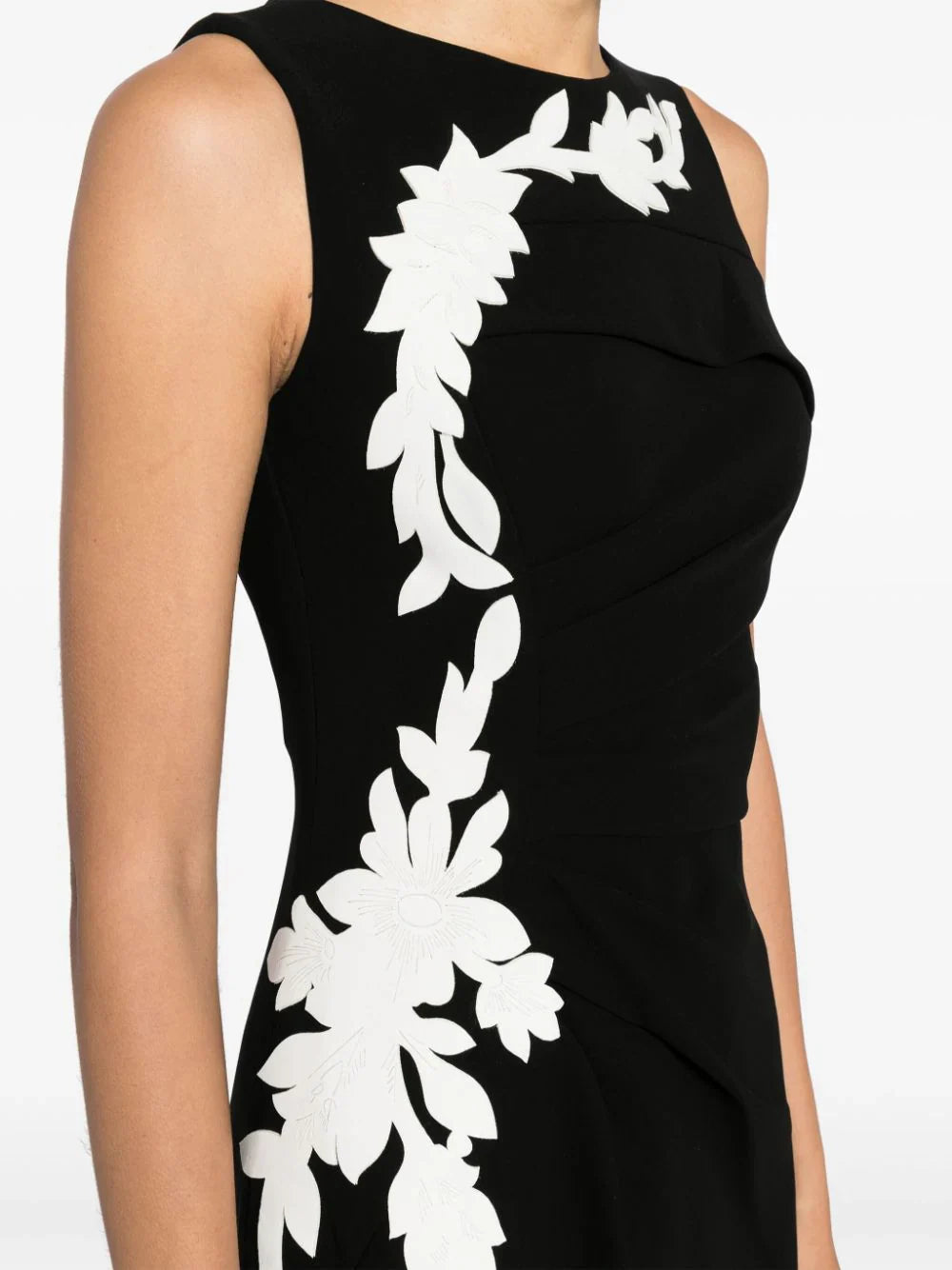 crepe,-high-low-dress-with-matching-embroidery-rtwss24-16