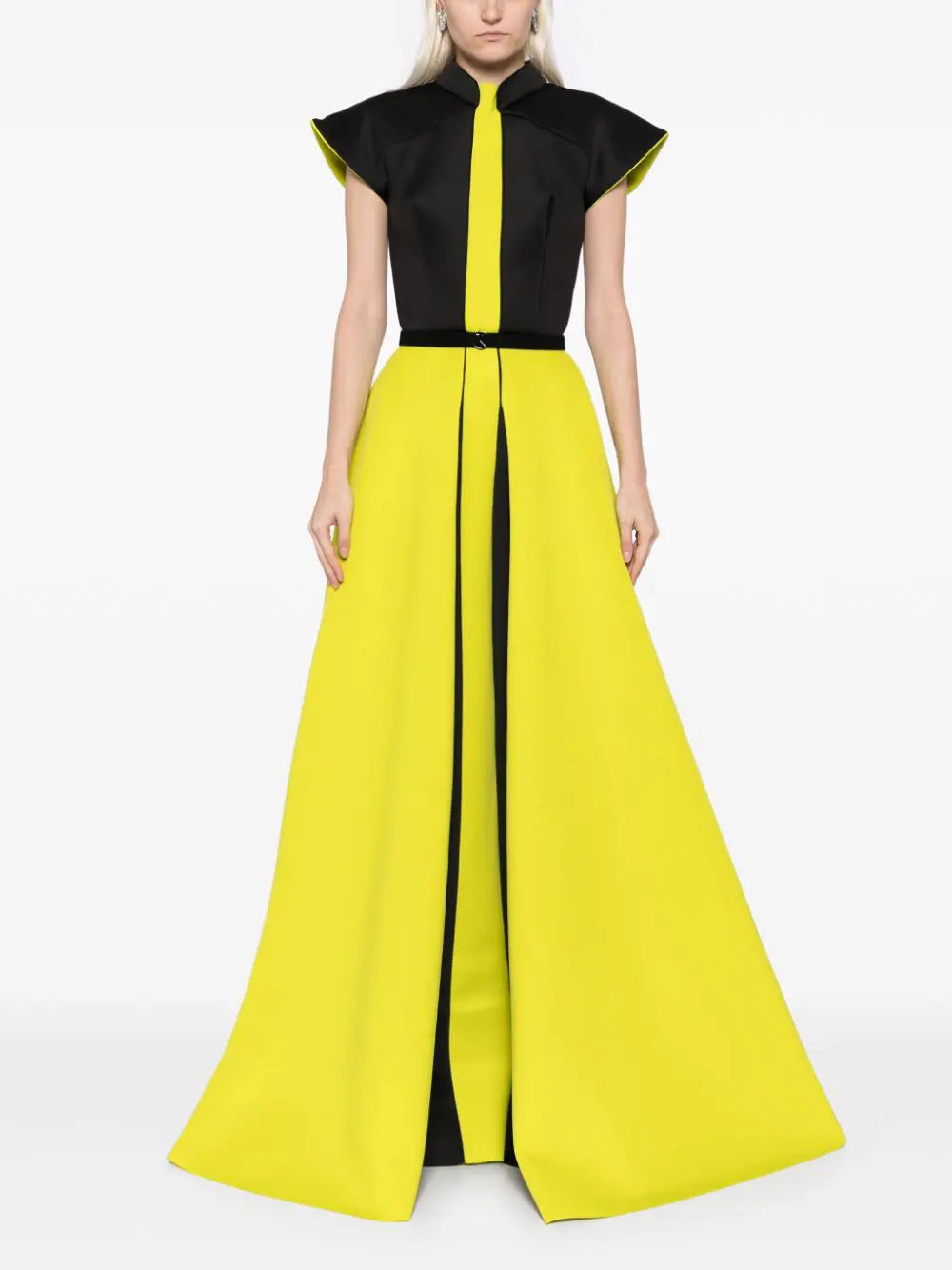 neoprene-dress-with-wide-shoulders-rtwss24-11