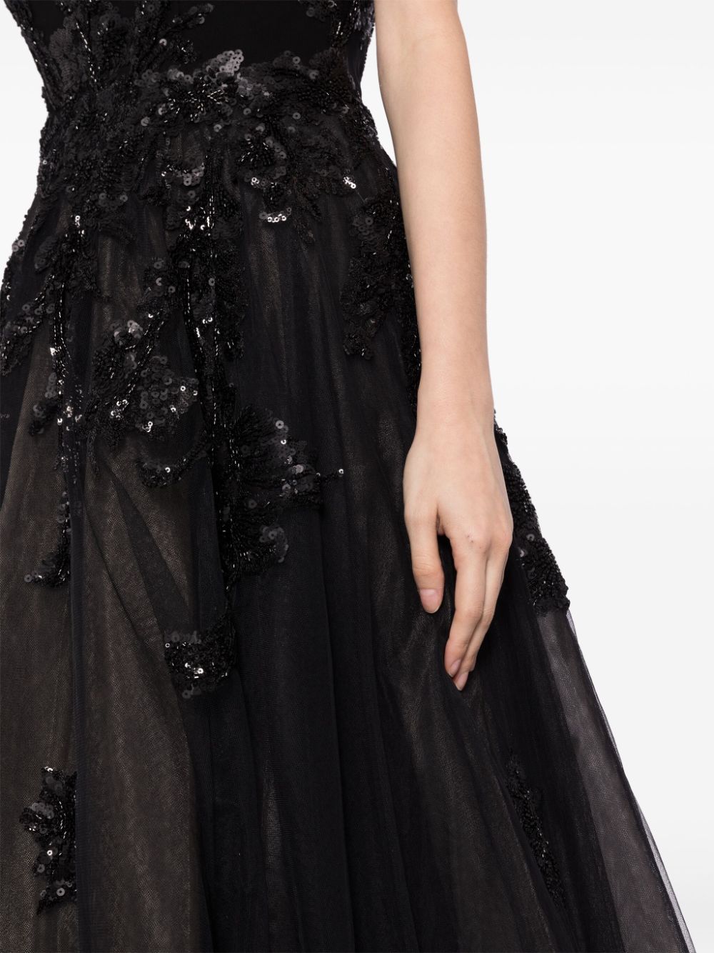 tulle-beaded-dress-with-a-crepe-strapless-top-rtwss24-10