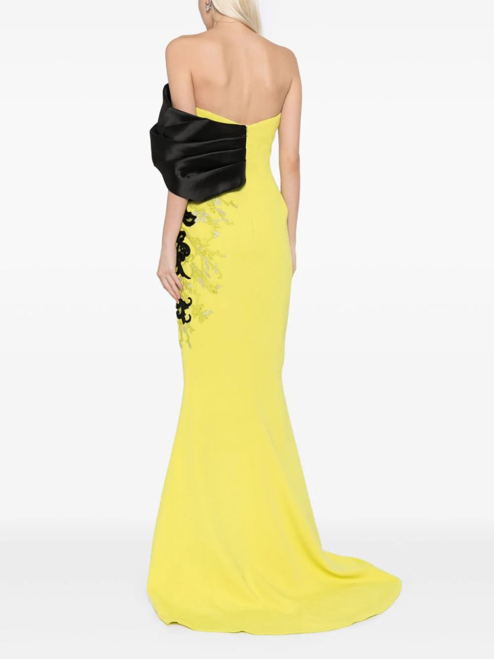 crepe-straight-fit-dress-with-mikado-one-sided,-off-shoulder-sleeve-rtwss24-14