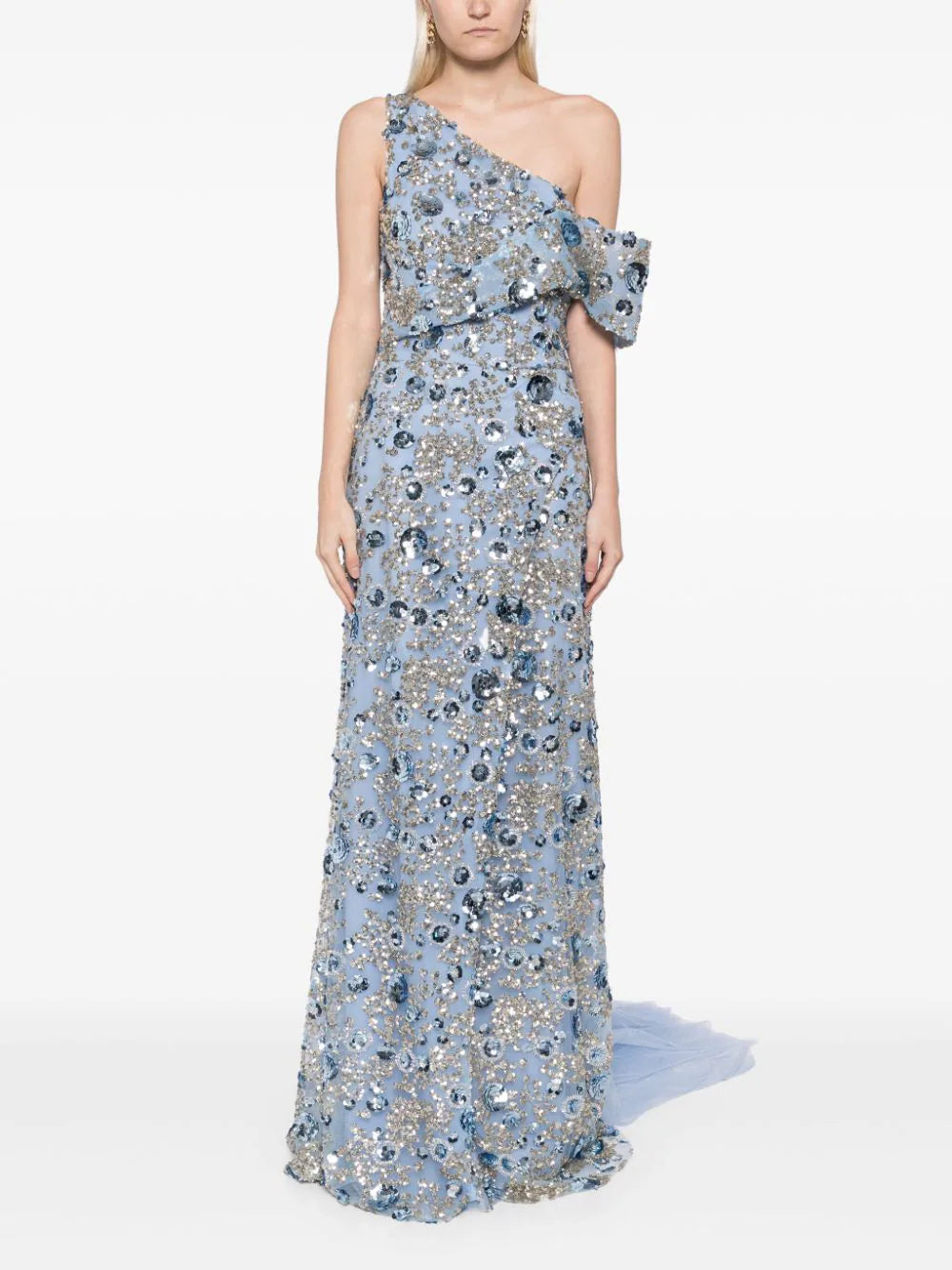 tulle-dress,-with-envelope-skirt-and-off-shoulder-sleeve-and-tulle-tail-rtwss24-11