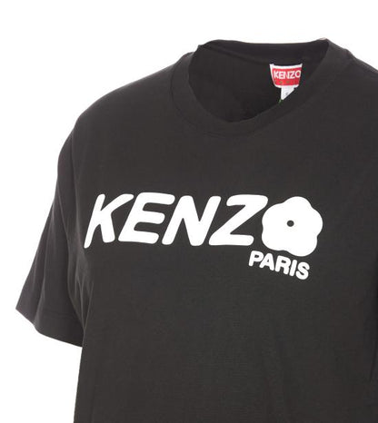 Short -sleeved t -shirt