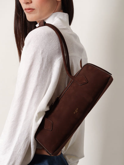 teckel-medium-suede-shoulder-bag-aa1s06033ca214-2