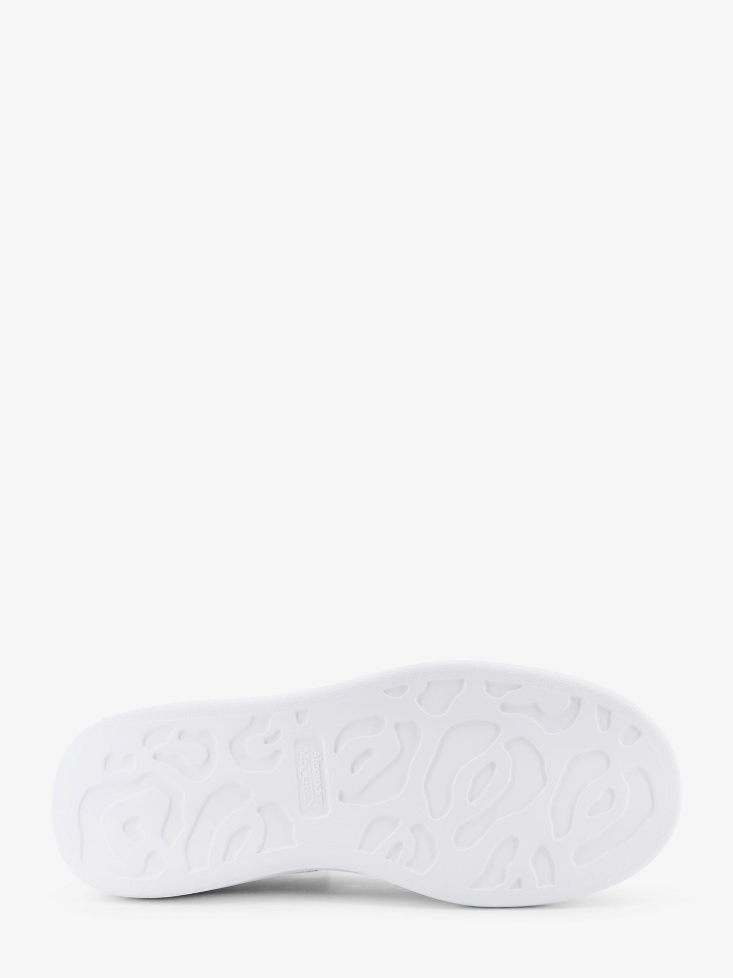 alexander-mcqueen-oversize-leather-low-top-sneakers