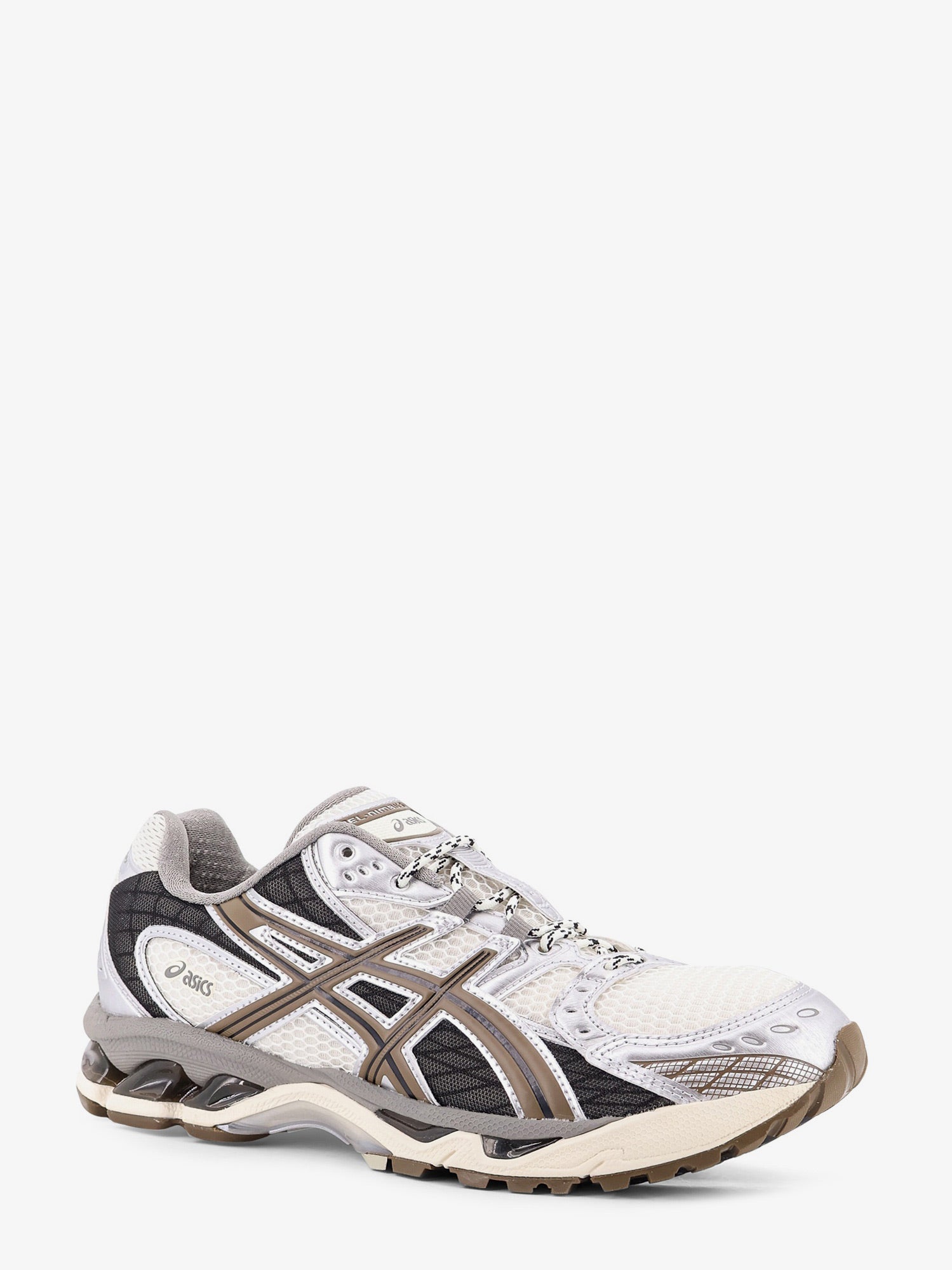 asics-gel-nimbus-10.1-low-top-mesh-sneakers