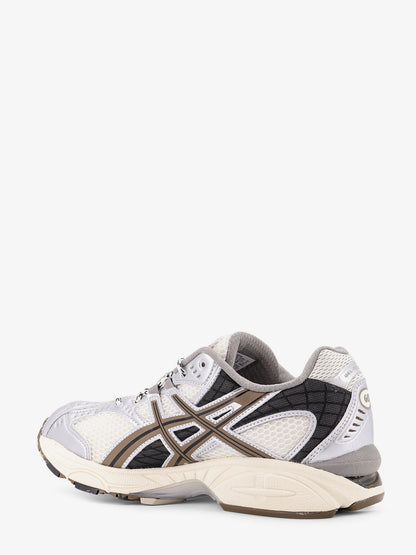 asics-gel-nimbus-10.1-low-top-mesh-sneakers