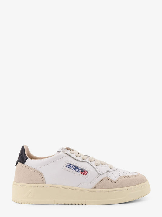 autry-medalist-low-leather-low-top-sneakers-with-suede-inserts