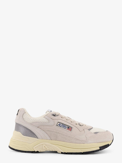 autry-hyperway-low-low-top-suede-sneakers