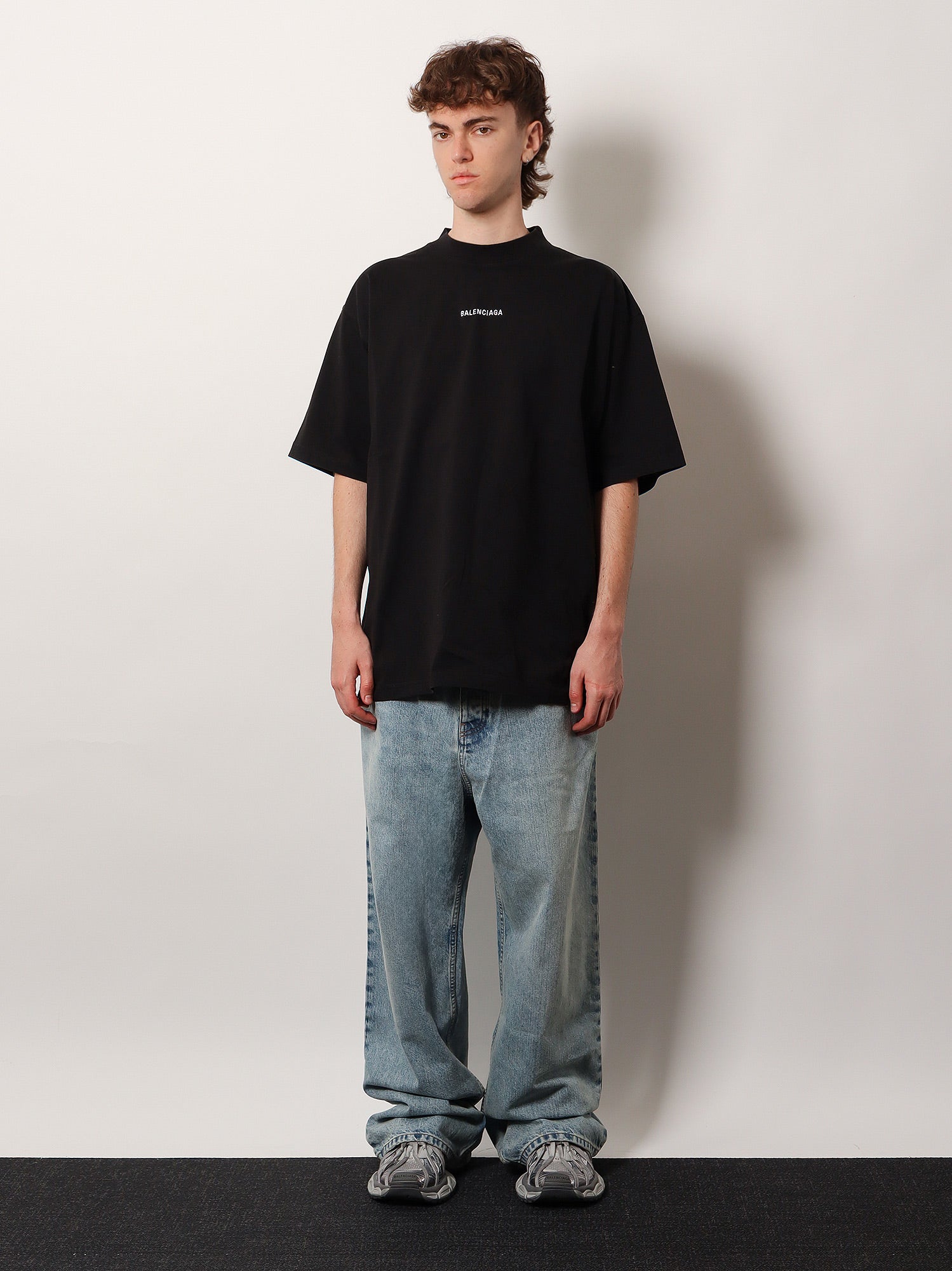 balenciaga-medium-fit-cotton-t-shirt