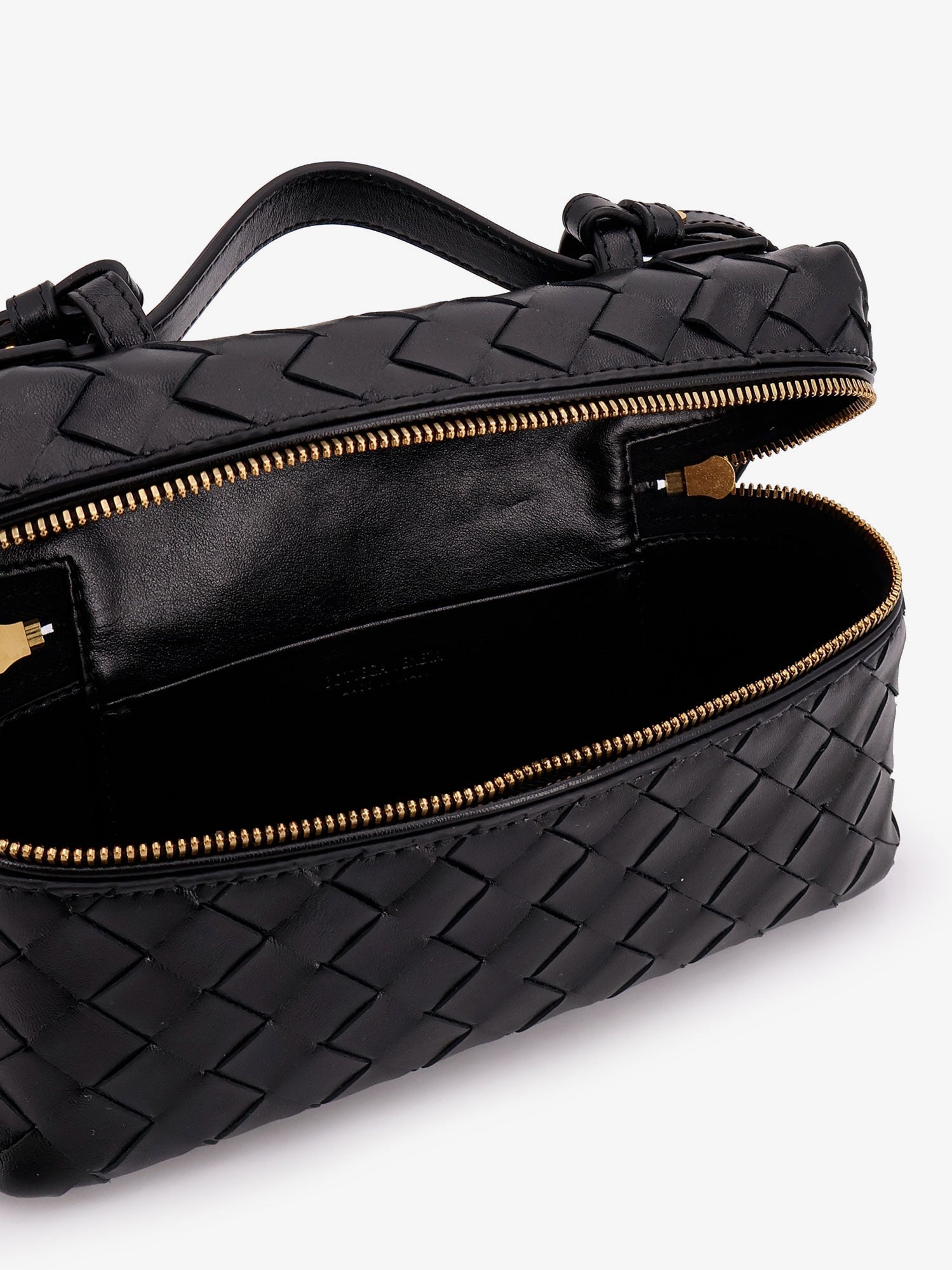 bang-bang-leather-vanity-case-with-intrecciato-motif-789109-5