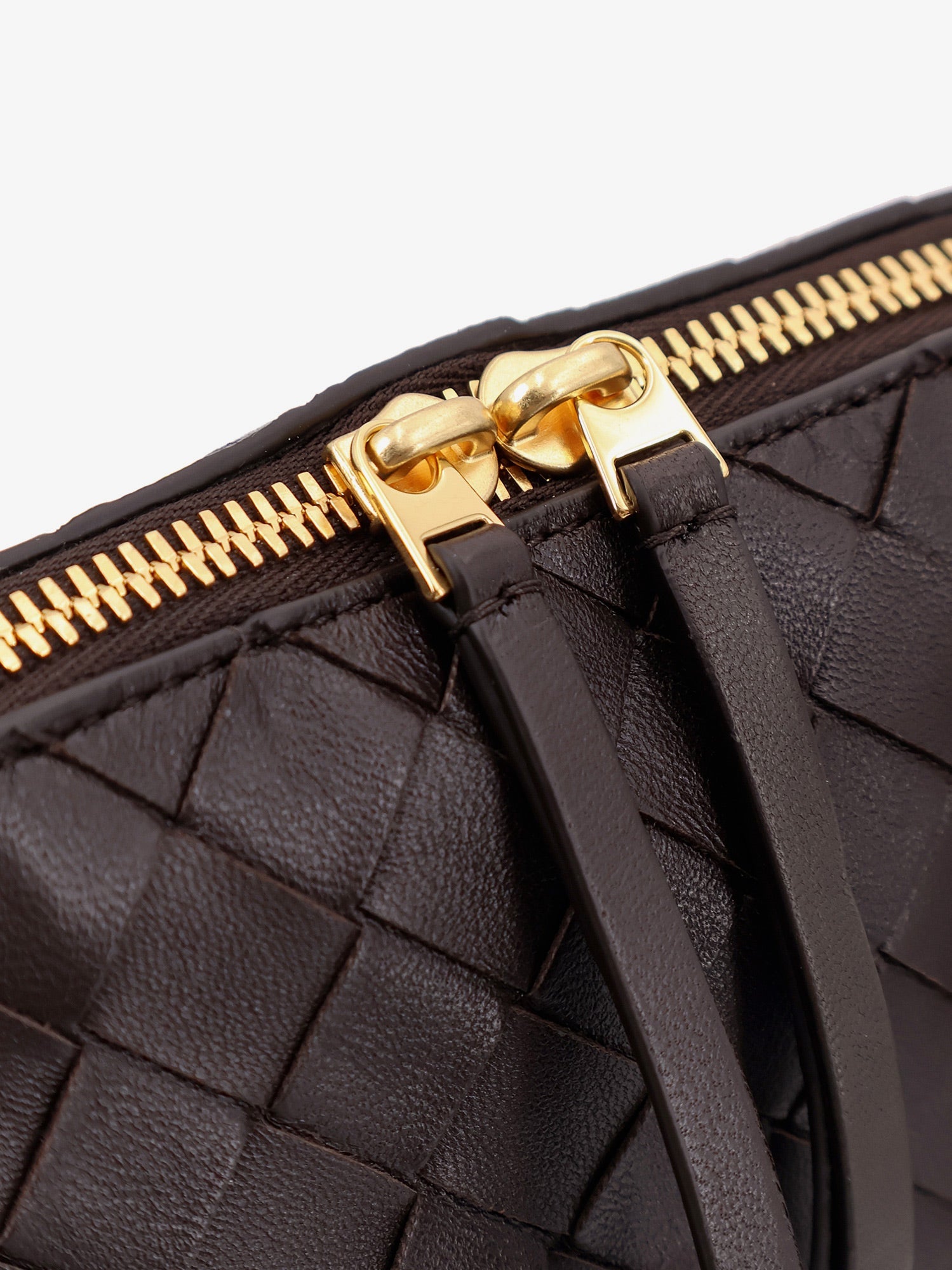 concert-leather-clutch-with-intrecciato-motif-794258-5