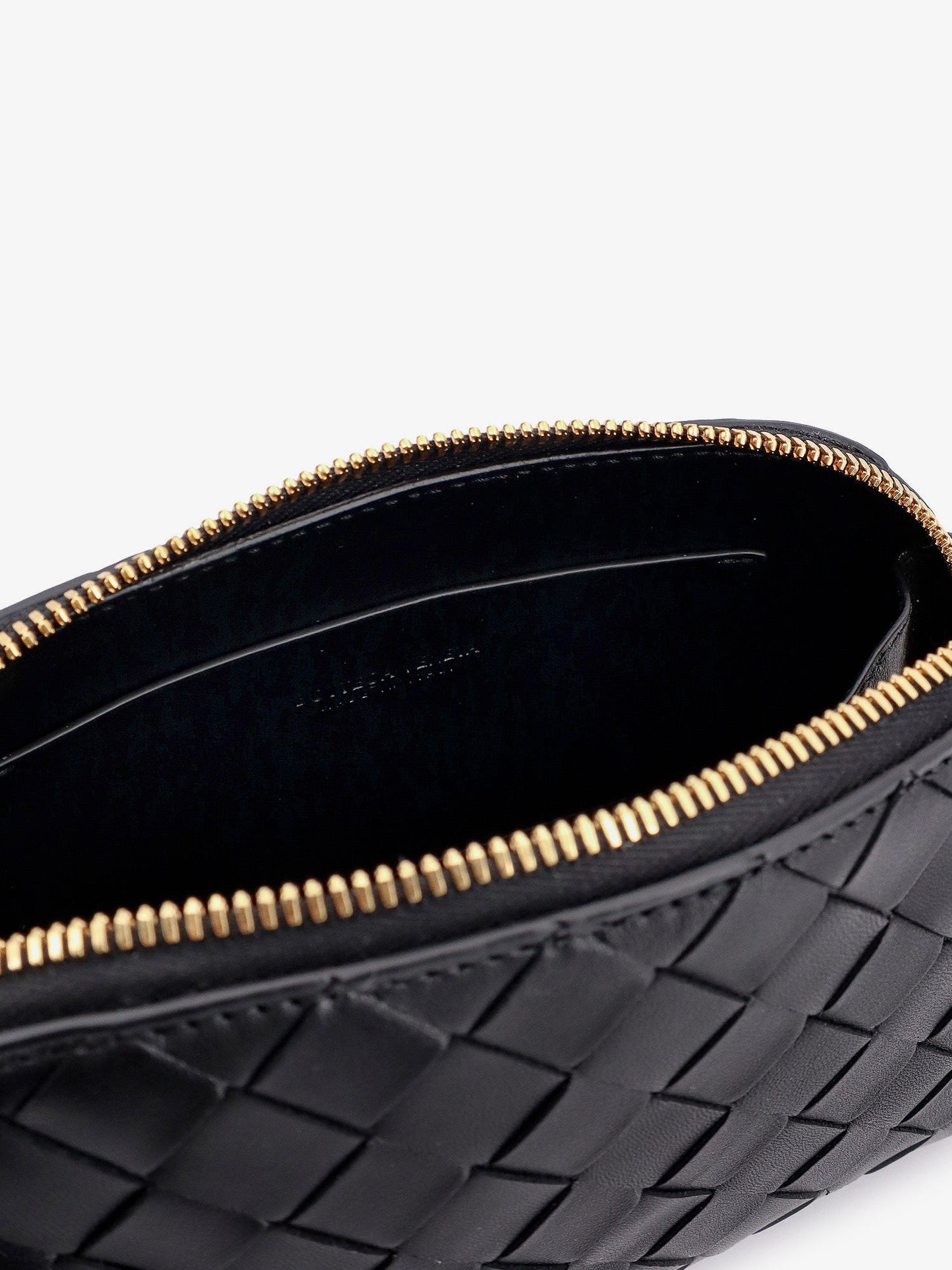 concert-pouch-leather-shoulder-bag-with-intrecciato-motif-794258-4