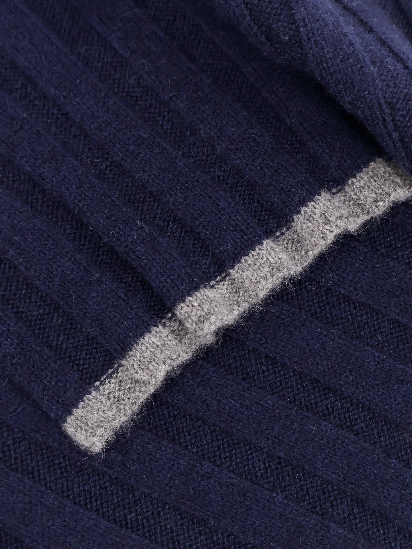 brunello-cucinelli-cashmere-scarf