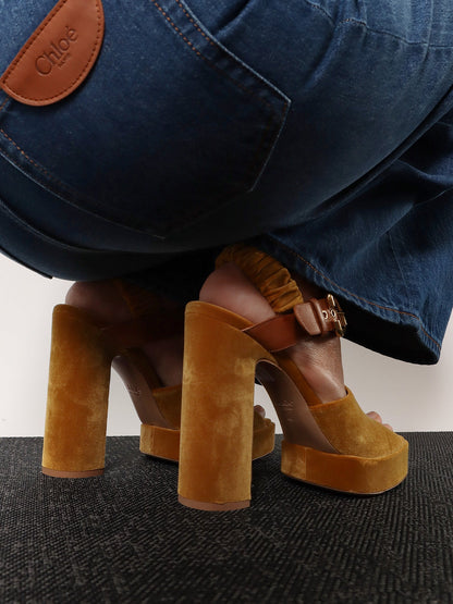 chloe'-aria-velvet-sandals