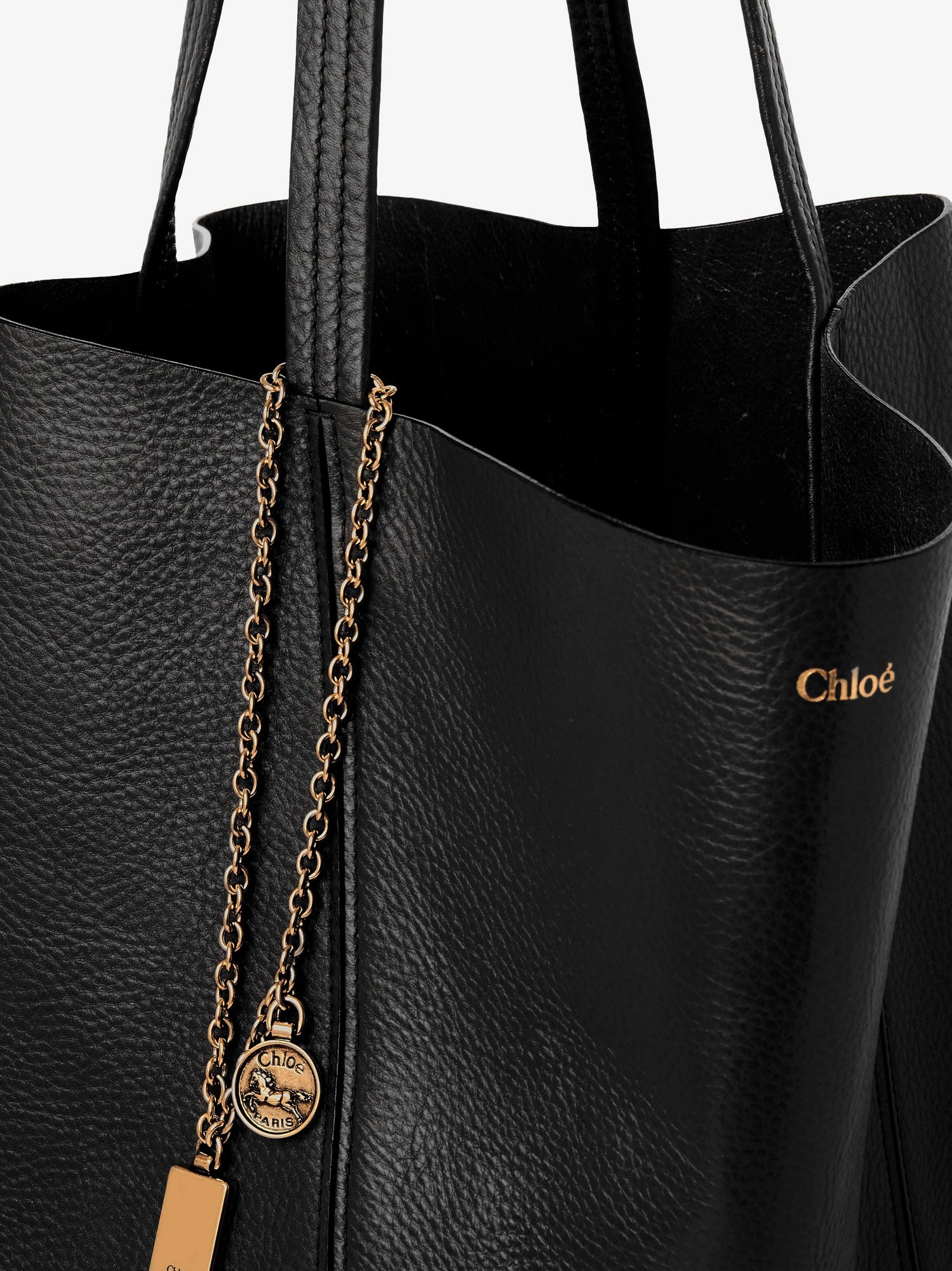 chloé-spin-leather-shoulder-bag-chc25ss810n84-4