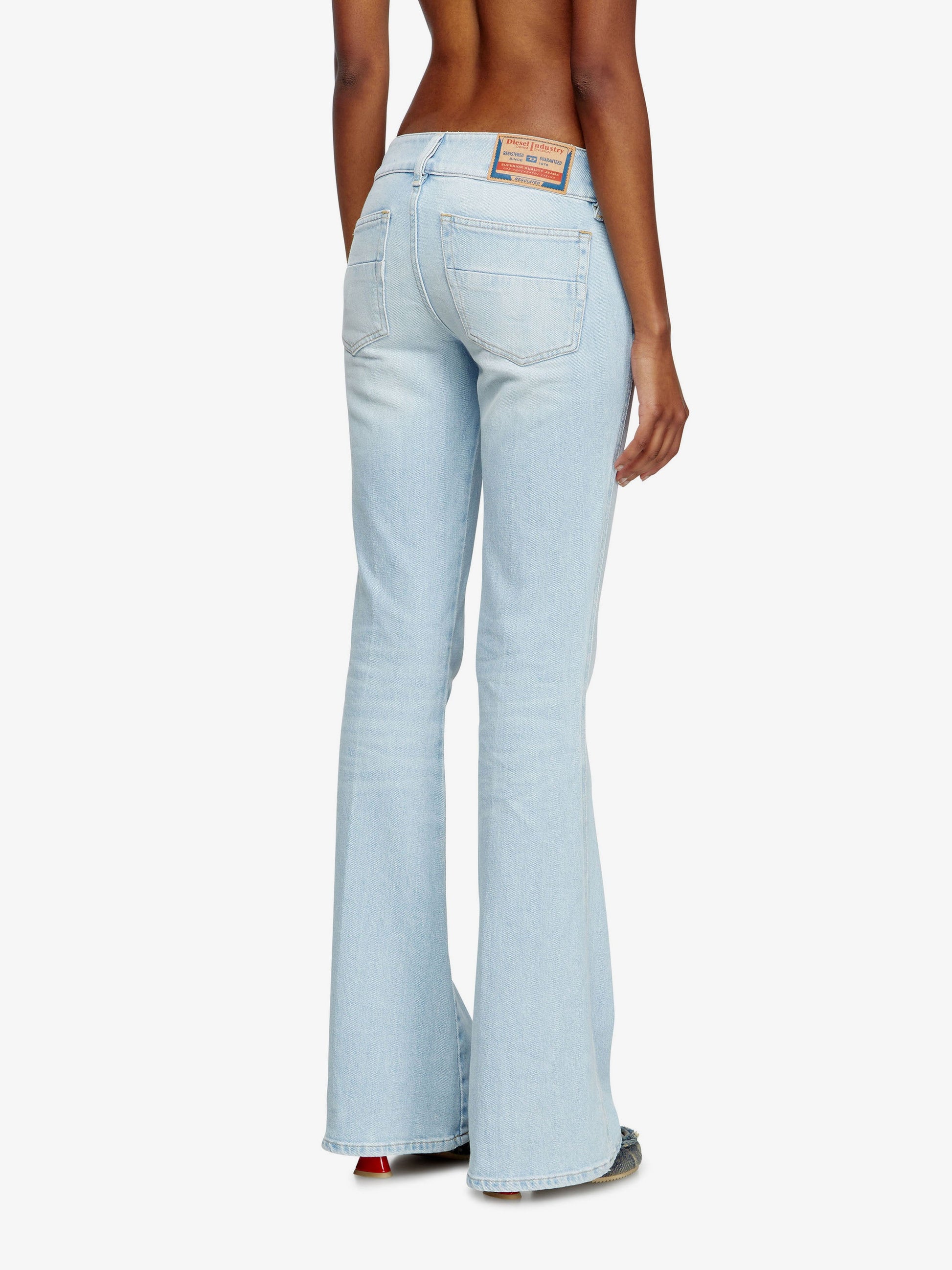 diesel-d-hush-bootcut-fit-jeans
