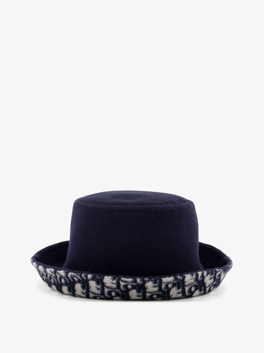 Virgin wool and silk cloche