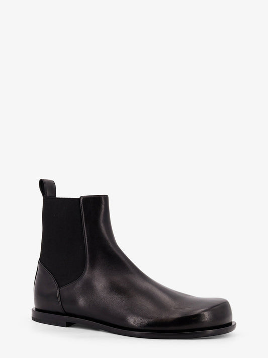 fendi-chelsea-squared-ff-leather-boots