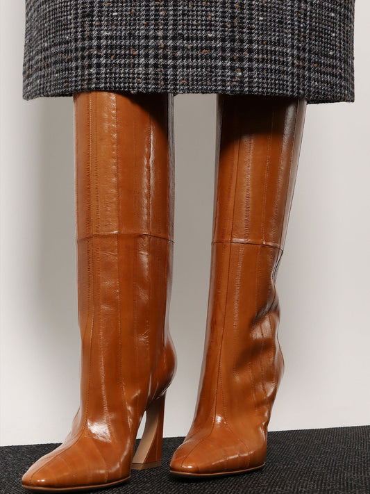 fendi-arco-hagfish-leather-boots-8w8802-2