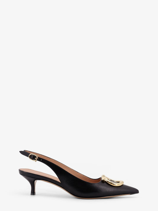 ferragamo-sara-leather-décolleté-with-gancini-detail